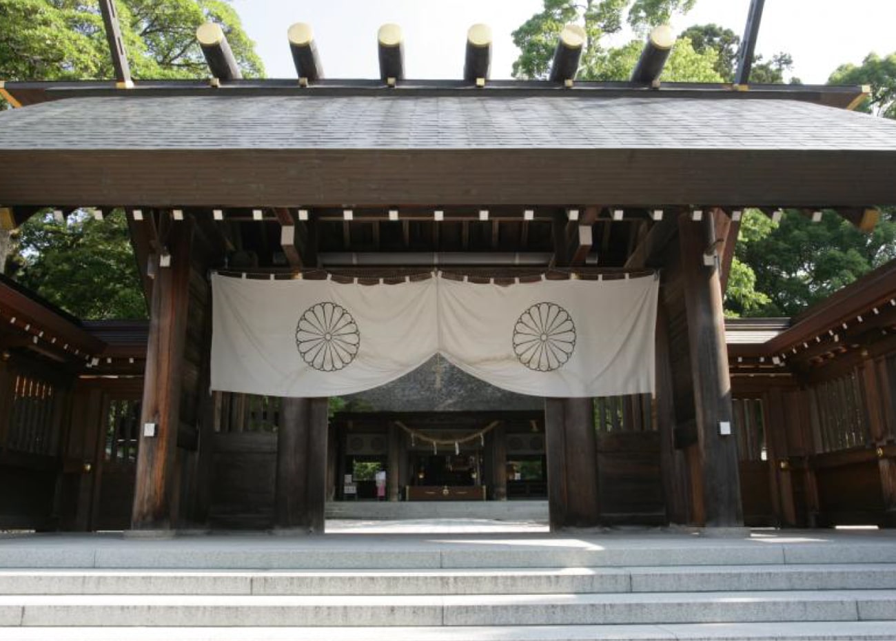 籠の神社